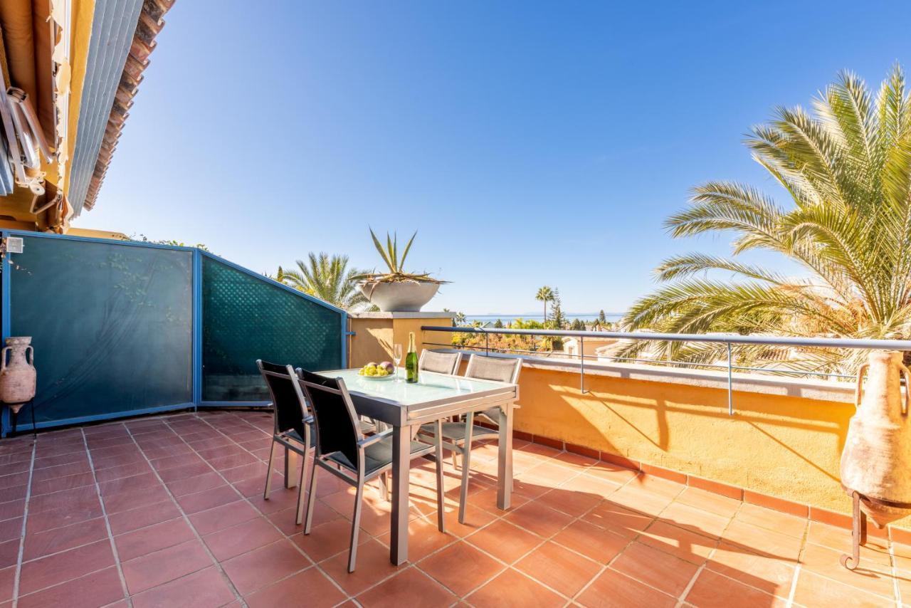 Apartment Bahia De - 3 Bedroom With Sea View